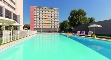 Tbd - Appart City Gnb Alpexpo Hotel 3*